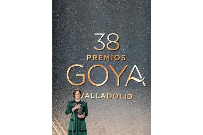 Sigourney Weaver recibió el Goya Internacional de manos de Juan Antonio Bayona.- ICAL