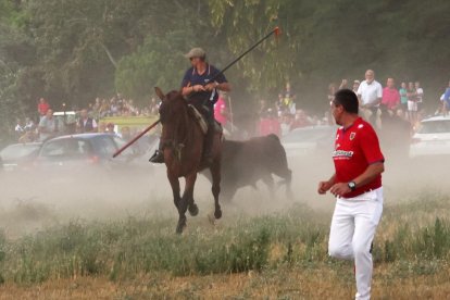 Celebración del Toro de la Vega en Tordesillas.- PHOTOGENIC