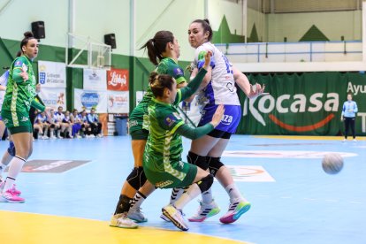 Partido entre Rocasa y Caja Rural Aula. / LOF