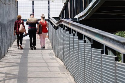 Pasarela en el Camino de la Esperanza en el barrio de La Farola en la actualidad. - PHOTOGENIC