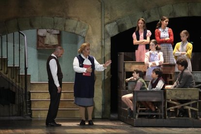 Estreno de Los Chicos del Coro en el Teatro Calderón.- J. M. LOSTAU