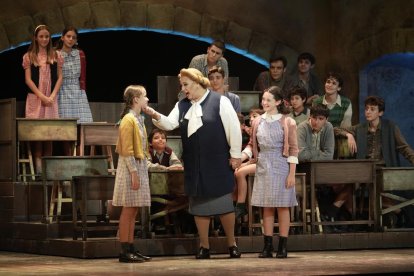 Estreno de Los Chicos del Coro en el Teatro Calderón.- J. M. LOSTAU