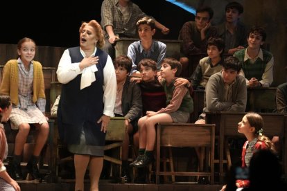 Estreno de Los Chicos del Coro en el Teatro Calderón.- J. M. LOSTAU