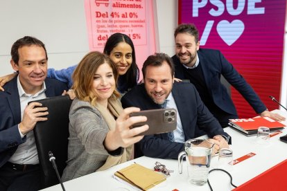 Reunión de la nueva Comisión Ejecutiva Federal del PSOE. -ÓSCAR PUENTE