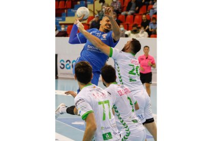 Recoletas Atlético Valladolid - Antequera. / J. M. LOSTAU