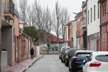 El paso peatonal y para bicis de la calle Luna se encuentra en proyecto J.M. LOSTAU