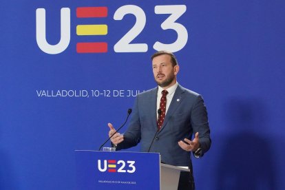 El comisario de Medio Ambiente, Océanos y Pesca, Virginijus Sinkevicius, tras la reunión informal de ministros de Medio Ambiente y Energía en Valladolid. -ICAL