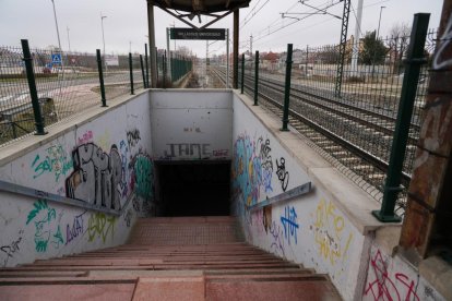 Paso rodado para vehículos y paso subterráneo para peatones y bicis en Valle Esgueva- Renedo. En redacción de proyecto. J.M. LOSTAU