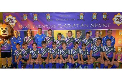 Jugadores y cuerpo técnico del Zaratán Sport infantil A.