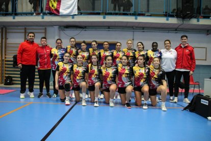 Preselección cadete femenina de Castilla y León. / EM