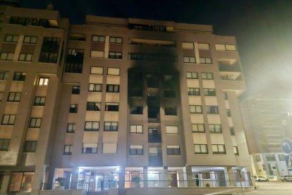 Explosión en el edificio de Parquesol. -E.M.