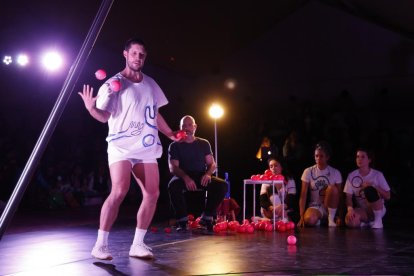 Circo contemporáneo 'Tiempo al viento'.- PHOTOGENIC