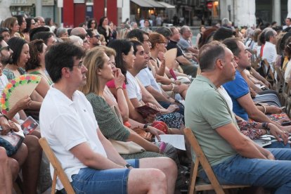 Representación del 'Nessun Dorma' de Puccini en la plaza Mayor de Valladolid. PHOTOGENIC