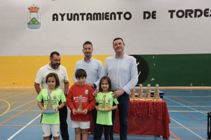 Clausura de la competición de bádminton en Tordesillas. / E. M.
