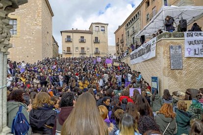 SEGOVIA. Concentración en la plaza de San Martín. ICAL
