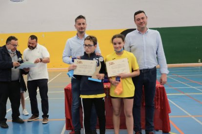 Clausura de la competición de bádminton en Tordesillas. / E. M.