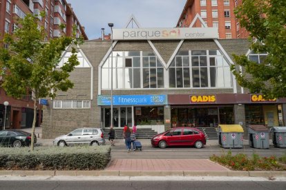 Calle Profesor Adolfo Miaja de la Muela, 2023.- J.M. LOSTAU