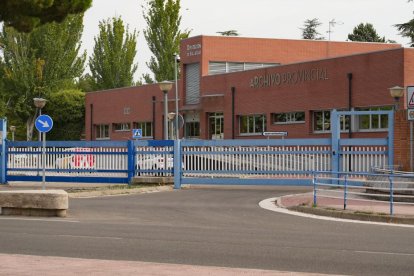 Calle Profesor Adolfo Miaja de la Muela, 2023.- J.M. LOSTAU