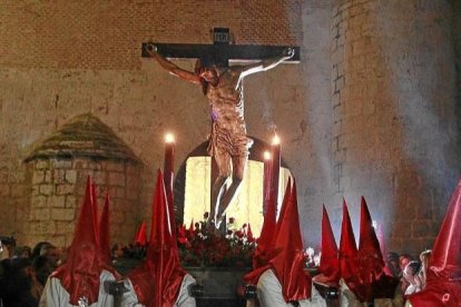5 de abril - Procesión del Santísimo Cristo de las Mercedes. -J.M. LOSTAU