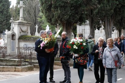 El cementerio de El Carmen en el Día de Todos los Santos. - LOSTAU