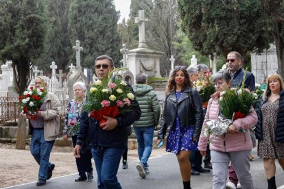 El cementerio de El Carmen en el Día de Todos los Santos. - LOSTAU
