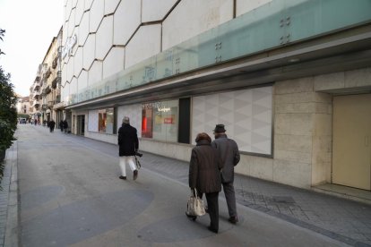 Último día de El Corte Inglés de la calle Constitución de Valladolid. -J.M. LOSTAU