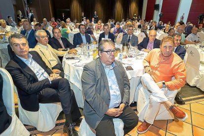 Rafael Tortuero (Ibermutuamur), Alberto Alonso (Institución Ferial CYL), Abel López (Michelín), Carlos Rico (Acor), Ismael Pérez (ONCE), Jesús García (Aquona), Alfonso Gadea (Vacolba), Antonio Piedra (columnista El Norte de Castilla), Alberto Caballero (ICSCYL) y Tomás Castro (Proconsi).