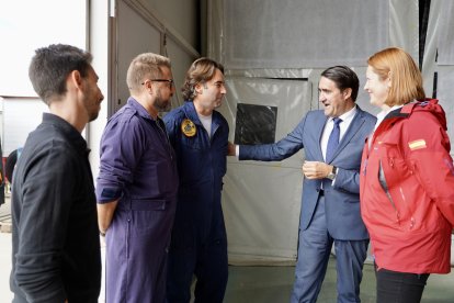 El consejero de Medio Ambiente, Vivienda y Ordenación del Territorio, Juan Carlos Suárez-Quiñones, presenta el nuevo helicóptero de rescate de la Agencia de Protección Civil y Emergencias. ICAL