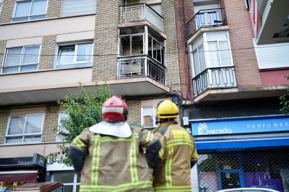 Imagen del incendio registrado en el paseo de San Vicente.- PHOTOGENIC