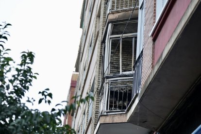 Imagen del incendio registrado en el paseo de San Vicente.- PHOTOGENIC