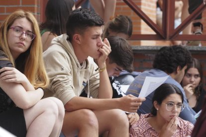 Segunda convocatoria de la EBAU en el aulario de Valladolid.- PHOTOGENIC