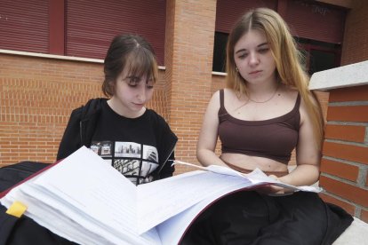 Segunda convocatoria de la EBAU en el aulario de Valladolid.- PHOTOGENIC