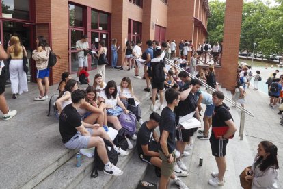 Segunda convocatoria de la EBAU en el aulario de Valladolid.- PHOTOGENIC