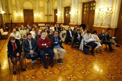 El alcalde, Jesús Julio Carnero, preside la Asamblea de la Mancomunidad de Interés General Urbana ‘Valladolid y Alfoz’, que está compuesta por 25 municipios de la provincia. -AYUNTAMIENTO VALLADOLID