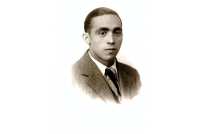 Primitivo Acero.