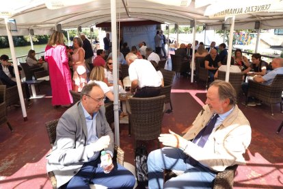 Primera jornada en la caseta de EL MUNDO en La Leyenda del Pisuerga. / PHOTOGENIC