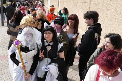 Desfile de cosplay en la Plaza Mayor de Valladolid por el Salón del Cómic y Manga XVII. -J.M. LOSTAU