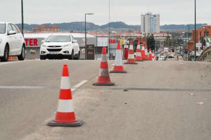 Fotos de las obras del viaducto del Polígono de Argales. J.M. LOSTAU