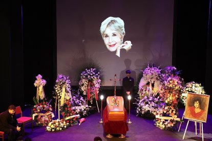 Capilla ardiente de Concha Velasco en el Teatro La Latina de Madrid. -ICAL