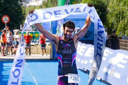Viñuela, ganador del XXIV Triatlón de Valladolid. / LOSTAU
