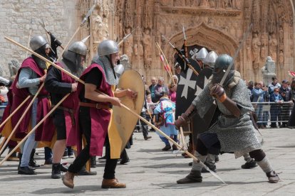 Recreación de la batalla de Lobregal en San Pablo. J.M. LOSTAU