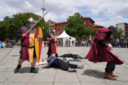 Recreación de la batalla de Lobregal en San Pablo. J.M. LOSTAU