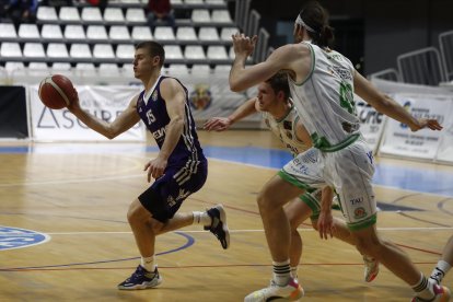 Tau Castelló - UEMC Real Valladolid Baloncesto. / LOF