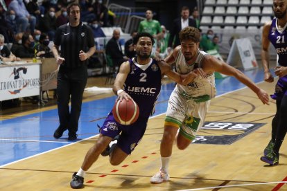 Tau Castelló - UEMC Real Valladolid Baloncesto. / LOF