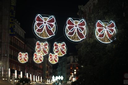 El encendido navideño en las calles de Valladolid. -PHOTOGENIC.