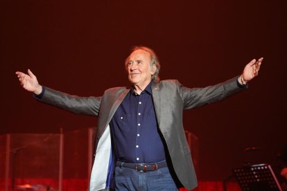 Serrat se despide de Valladolid. J.M. Lostau