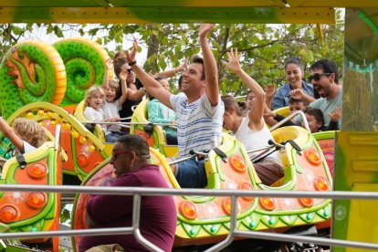 Carruseles de las Ferias de Valladolid en el Día del Niño.- J.M. LOSTAU