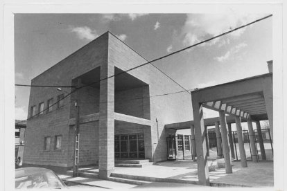 Colegio Público Conde Ansurez en el barrio España en 1986.- ARCHIVO MUNICIPAL VALLADOLID