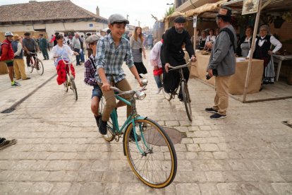 Villanueva de Duero, Feria de los Oficios.- J. M. LOSTAU