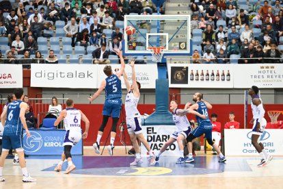 Gipuzkoa GBC - UEMC Real Valladolid Baloncesto. / LOF